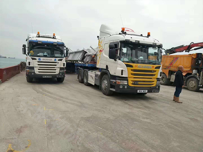 特種車運輸到香港,中港拖車噸車運輸專線,到香港吊機車,平板車矮排車--東勝物流