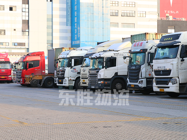 清遠(yuǎn)到香港物流專線，清遠(yuǎn)到香港運(yùn)輸車隊(duì)