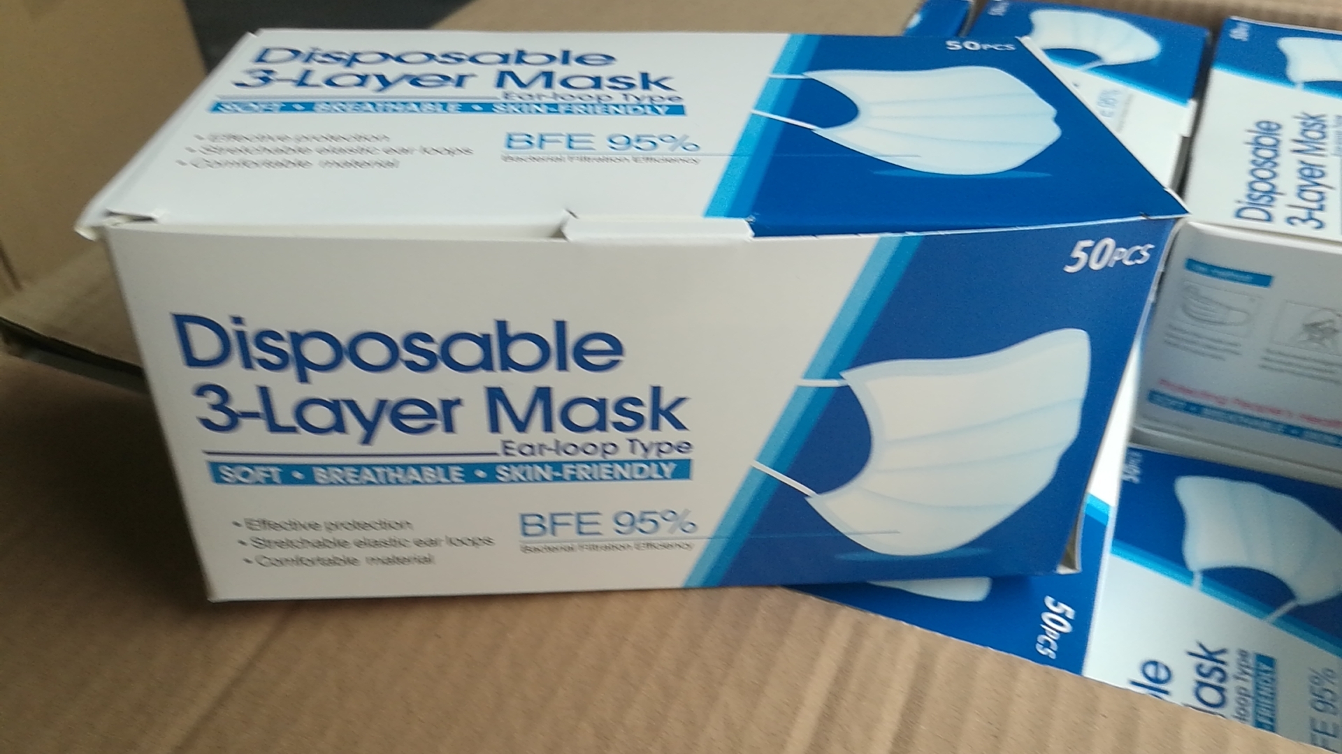 防疫物資出口運(yùn)輸查驗(yàn)現(xiàn)場圖